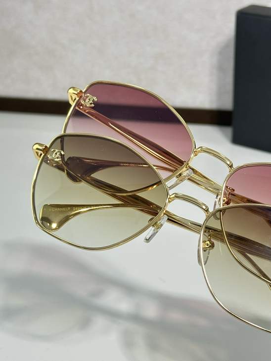 Picture of Chanel Sunglasses _SKUfw77364647fw